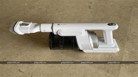 realme TechLife Handheld Vacuum Cleaner .